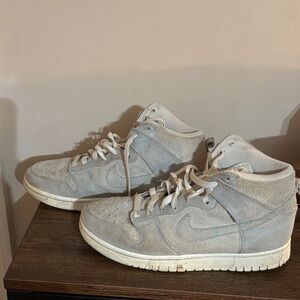 Nike Kids Shoes in Light Gray and White